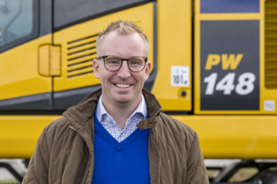 Anton Svensson säljer Komatsu i Östra Skåne och Blekinge. (Foto: Åsa Gilbertsson)